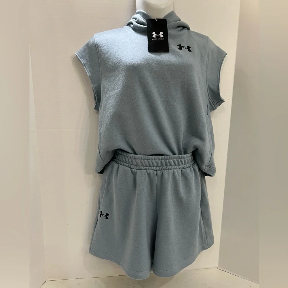 Under Armour Kids Matching Set in Light Gray NEW